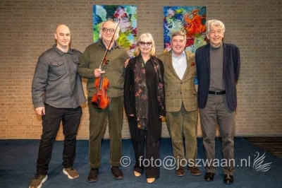 Pianist Vladimir Berkhemer Violist Joan Berkhemer Exposant Olga Schnitker Kunsthistoricus Jim van der Meer Mohr Lionel Veer ( man van Olga )